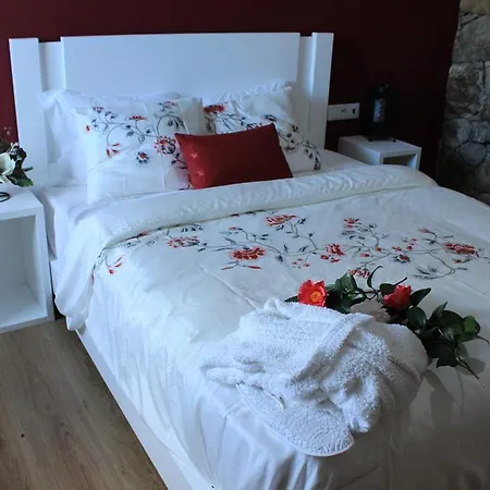 Casas Da Fraga - Serra Da Estrela * Fornos de Algodres